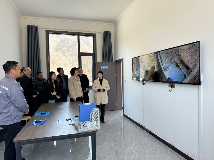 省社科联开展乡村振兴实地调研暨派送选调生驻村帮扶活动